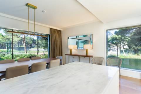 Moradia de Luxo na Exclusiva Quinta da Marinha