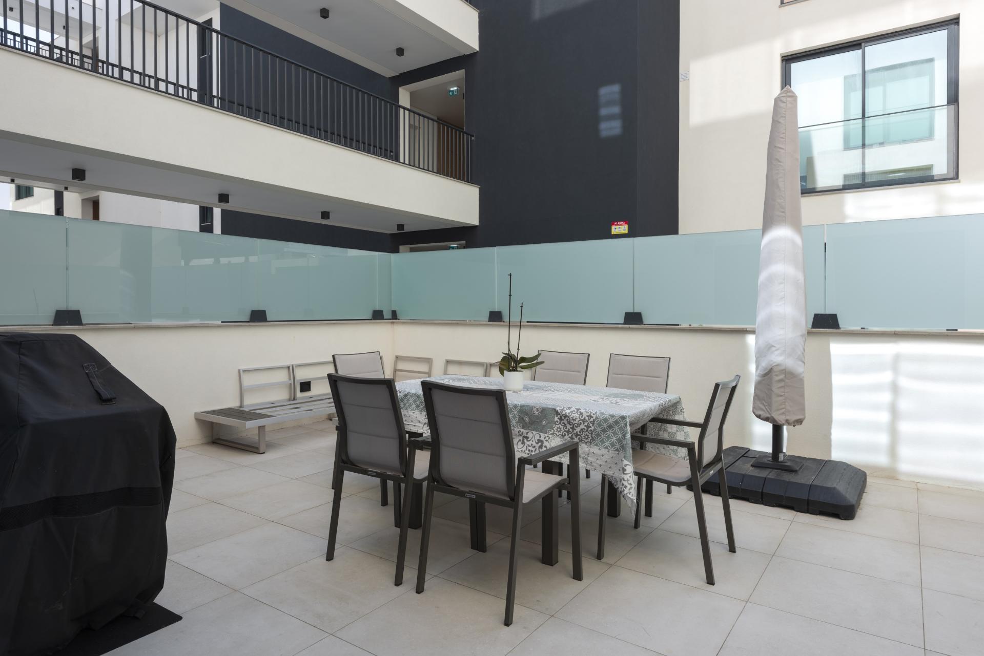 Novo apartamento T2 - Perto da praia, Quarteira