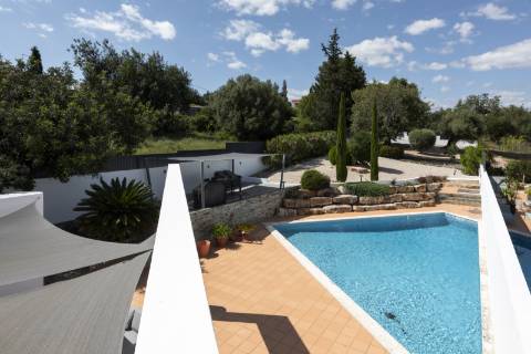 Moradia T4 com piscina - Boliqueime