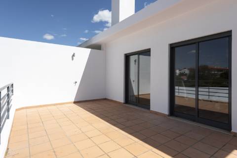 Moradia T4 com piscina - Boliqueime