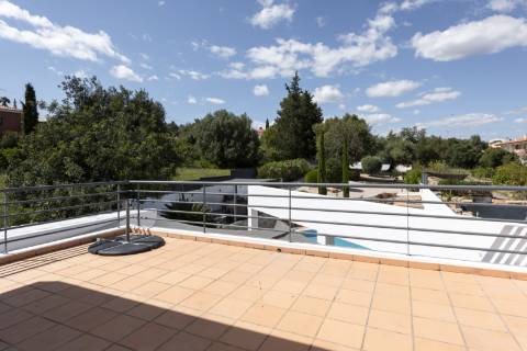 Moradia T4 com piscina - Boliqueime