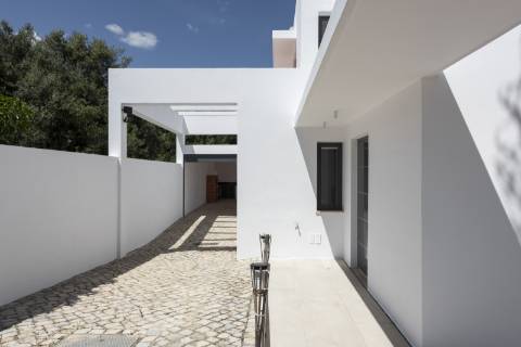 Moradia T4 com piscina - Boliqueime