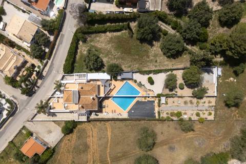 Moradia T4 com piscina - Boliqueime