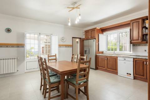 Moradia V5 - Vista Mar com Piscina e 12.710m² de Privacidade em Loulé