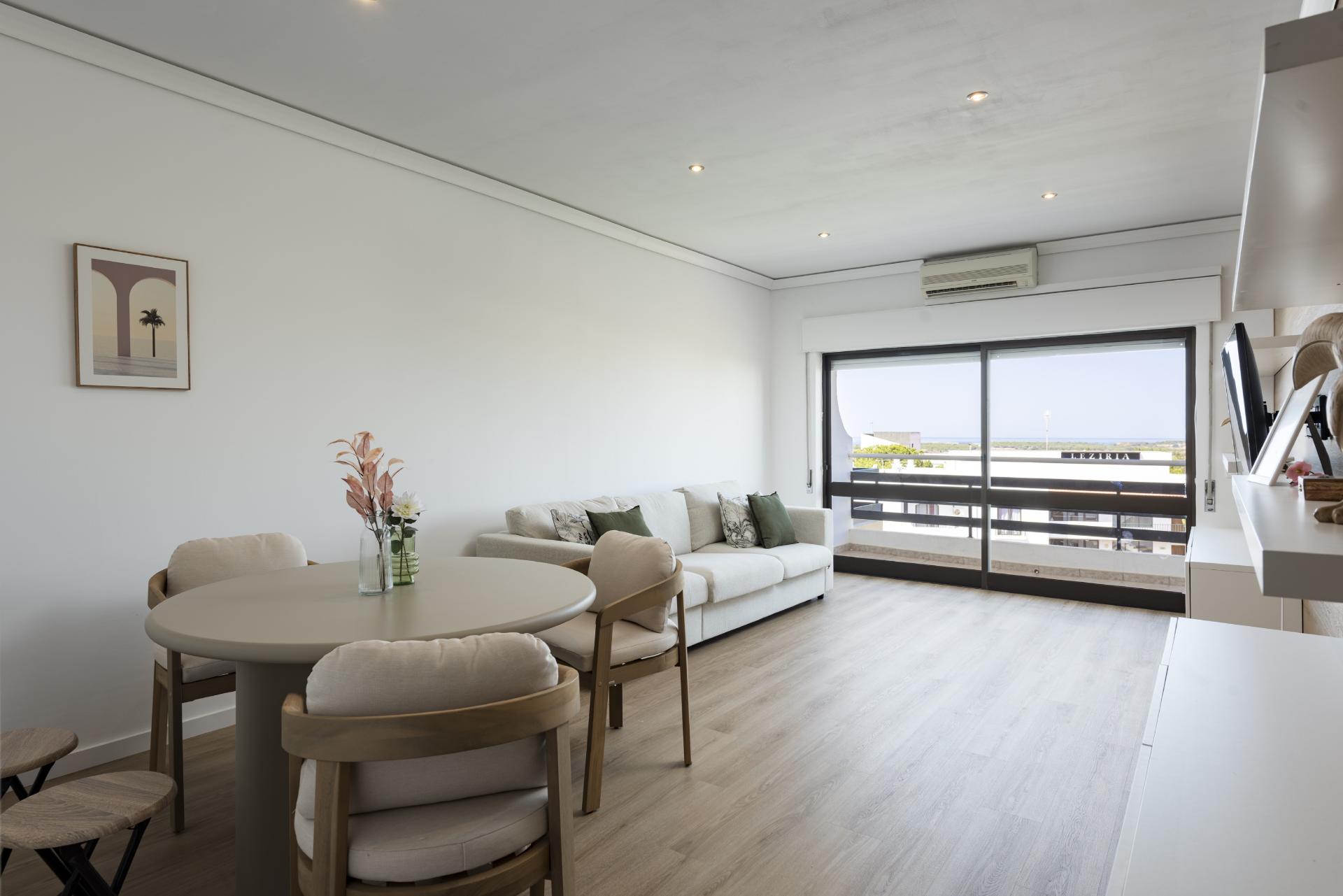 Apartamento T2 renovado Top Floor Vista Mar, Vilamoura