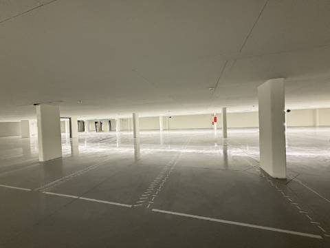 Novo apartamento T2, frente mar - Quarteira
