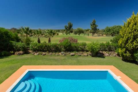 Moradia T3+1 em Vilamoura, vista para o golfe - Arrendamento anual