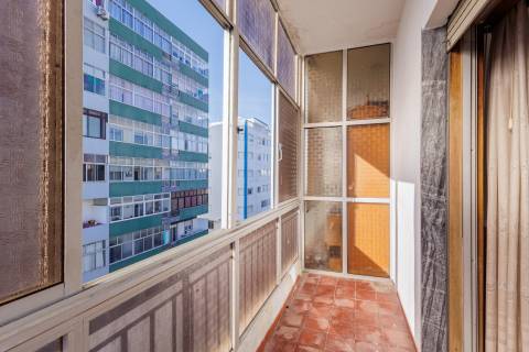Apartamento para renovar T2 - Loulé