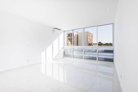 Apartamento T0 - Renovado em Vilamoura