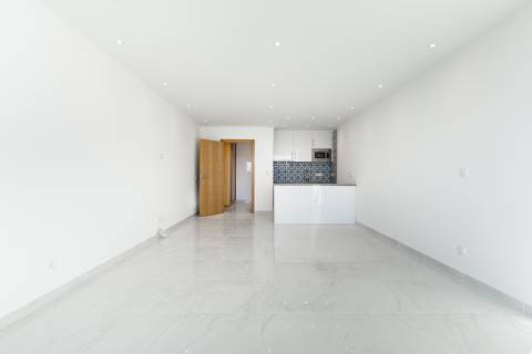 Apartamento T0 - Renovado em Vilamoura