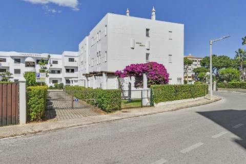 Apartamento T2+1 renovado - Vilamoura