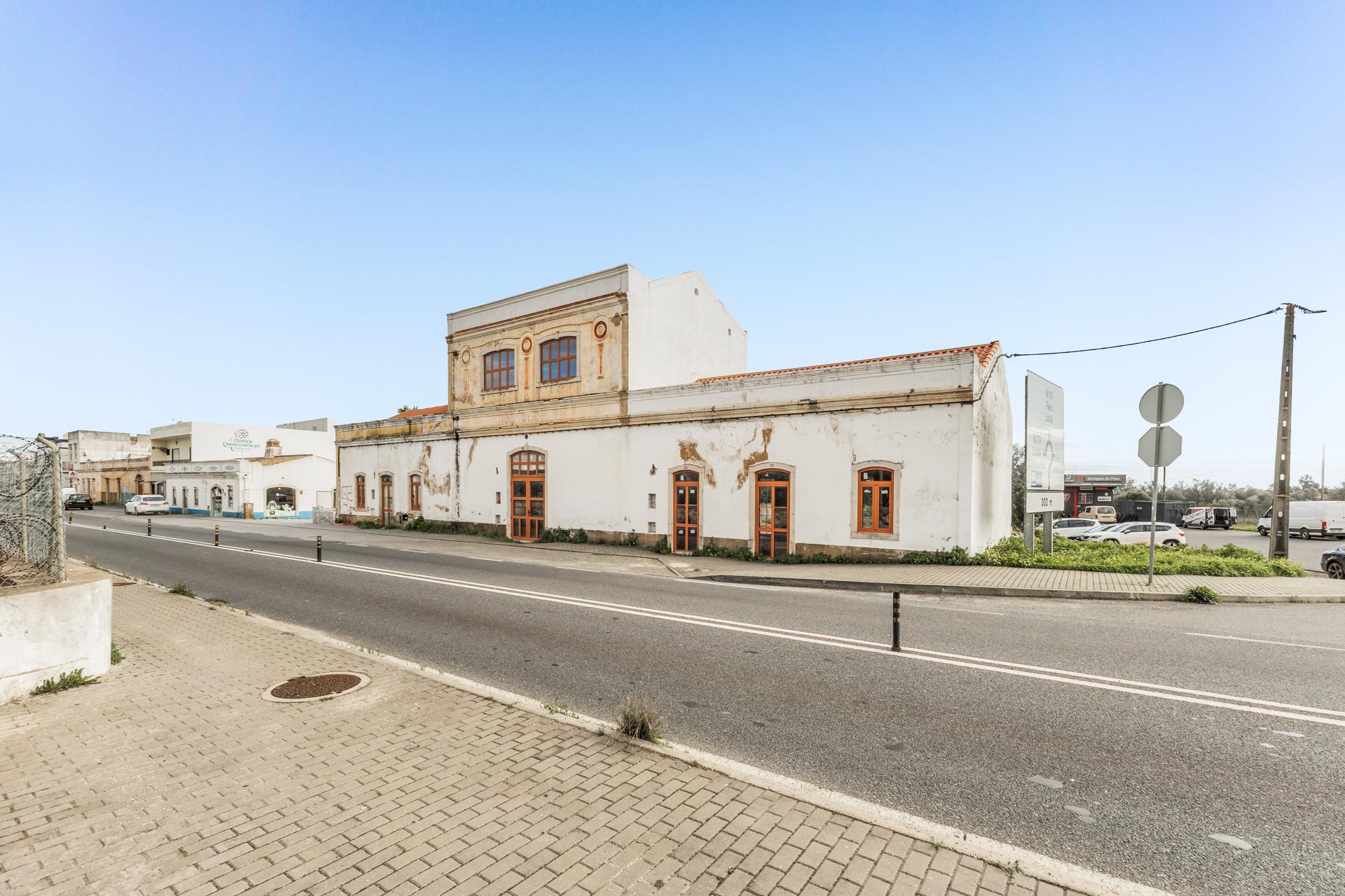 Casa antiga para recuperar