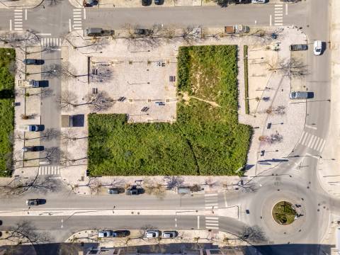 Terreno Urbano para Construção - Habitação Coletiva + Comércio, Loulé