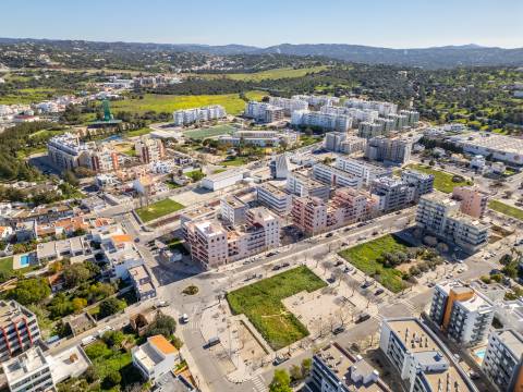 Terreno Urbano para Construção - Habitação Coletiva + Comércio, Loulé