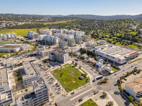 Terreno Urbano para Comércio ou Serviços - Loulé