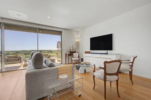 Apartamento com vista deslumbrante sobre o Golfe, no coração de Vilamoura