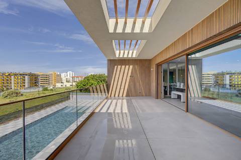 Novo apartamento T2 com acesso privado ao rooftop - Perto da praia, Quarteira