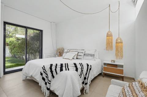 Moradia com 3 quartos, em residência exclusiva, com piscina e jardim, em Vale Judeu