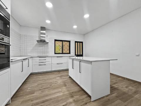 Moradia arrendamento anual - Vale do lobo