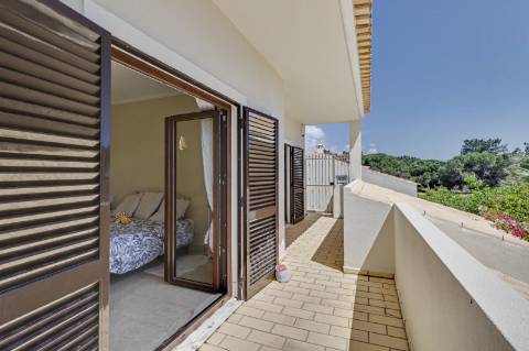 Moradia T4- Perto do Vila sol