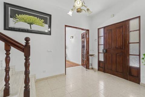Moradia T4- Perto do Vila sol