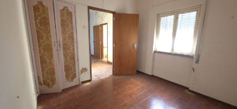 Moradia T3 - Tavira no centro histórico, por recuperar