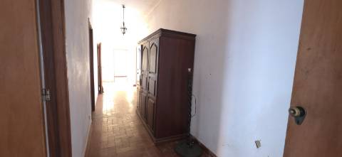 Moradia T3 - Tavira no centro histórico, por recuperar