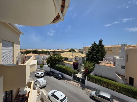 Apartamento renovado T1+1 - Albufeira