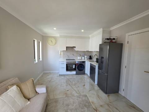 Apartamento renovado T1+1 - Albufeira
