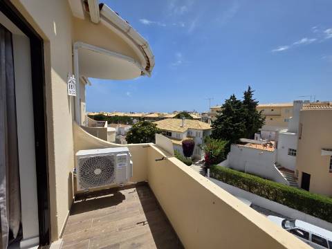 Apartamento renovado T1+1 - Albufeira
