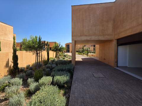 Exclusiva moradia unifamiliar T3 - Vilamoura