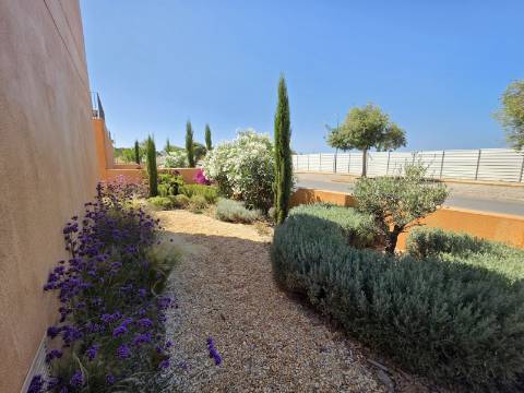 Exclusiva moradia unifamiliar T3 - Vilamoura