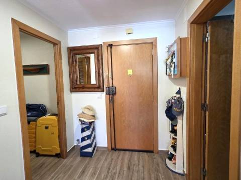 Fantástico Apartamento T1+1 com Terraço na Marina de Vilamoura