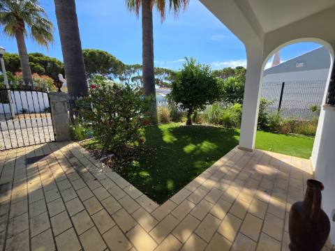 Moradia T2 - Vilamoura, perto do Hilton