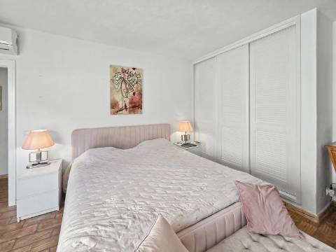 Moradia T4 com vista mar, Santa Bárbara de Nexe - Autonomia, luxo e serenidade