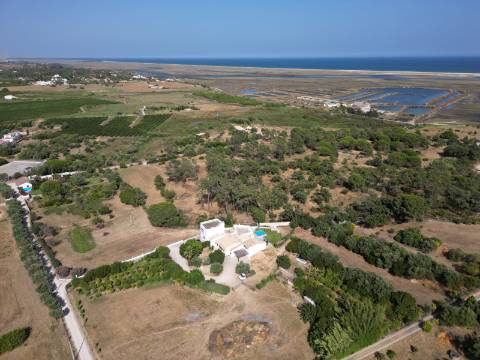 Moradia T3 com dois anexos independentes - Luz de Tavira