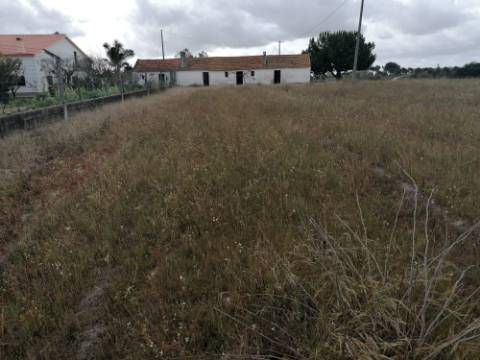 Terreno com Ruína