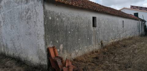 Terreno com Ruína