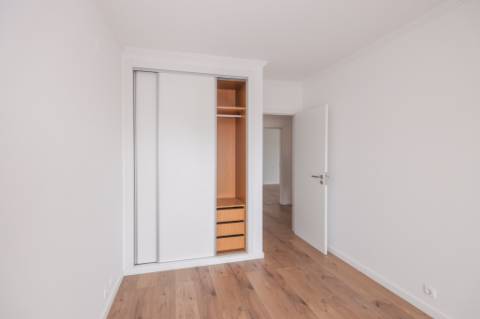 Moradia T3 +1 com garagem box e terraço na Ericeira a 10 mn a pé da praia
