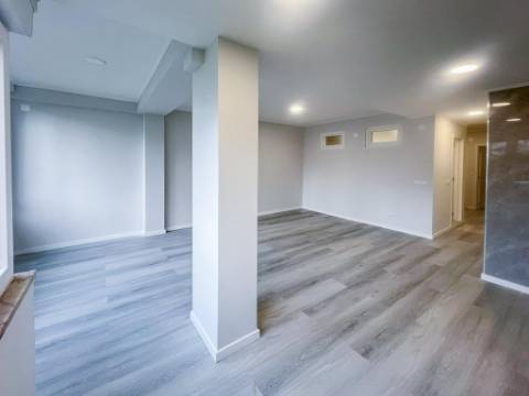Apartamento T2 no Centro de Oeiras - Totalmente Remodelado