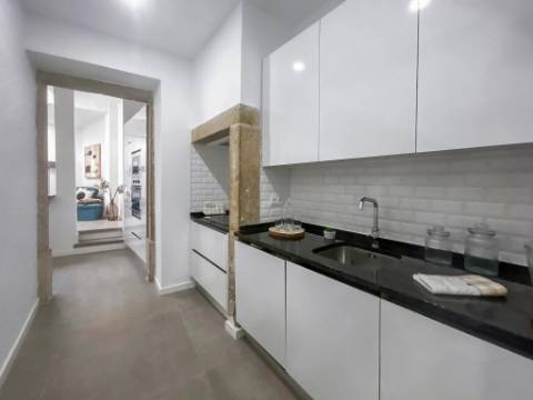 Apartamento T3 Remodelado à Venda na Penha de França, Lisboa