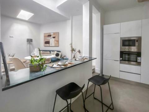 Apartamento T3 Remodelado à Venda na Penha de França, Lisboa