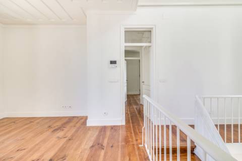 Para Venda | Apartamento T4 | Estoril