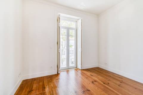 Para Venda | Apartamento T4 | Estoril