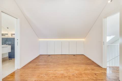 Para Venda | Apartamento T4 | Estoril