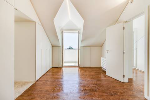 Para Venda | Apartamento T4 | Estoril