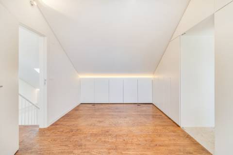 Para Venda | Apartamento T4 | Estoril