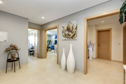 EXCENENTE DUPLEX COM GARAGEM BOX E DOIS TERAÇOSNA URBANIZAÇÃO VARANDAS DO MONTIJO