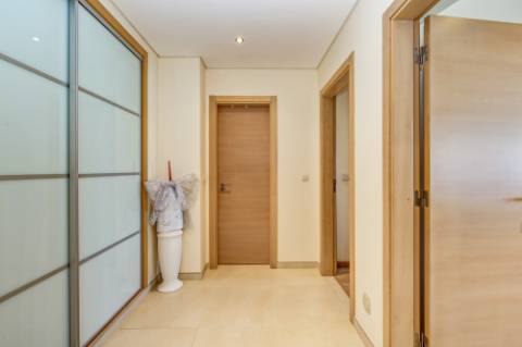 EXCENENTE DUPLEX COM GARAGEM BOX E DOIS TERAÇOSNA URBANIZAÇÃO VARANDAS DO MONTIJO