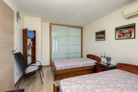 EXCENENTE DUPLEX COM GARAGEM BOX E DOIS TERAÇOSNA URBANIZAÇÃO VARANDAS DO MONTIJO